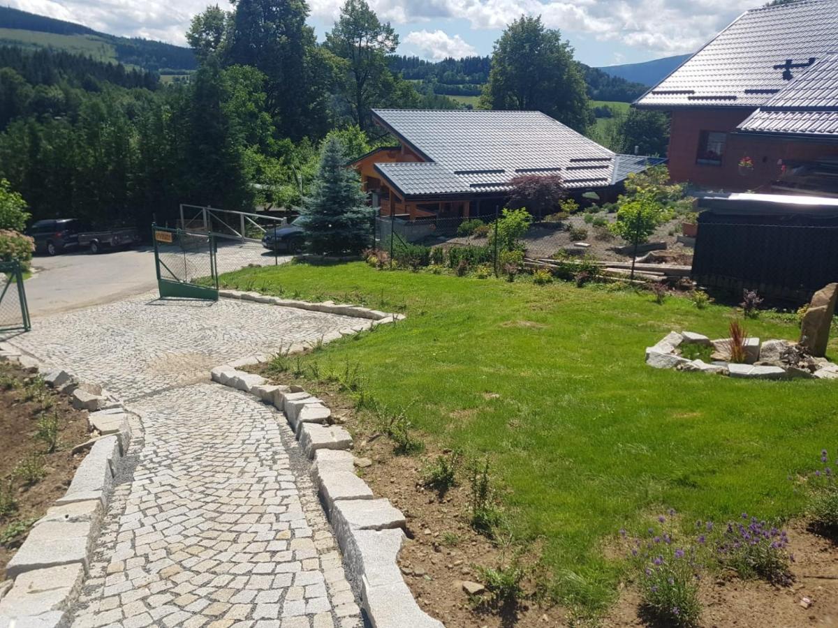 Roubenka Strma Villa Jeseník Eksteriør billede